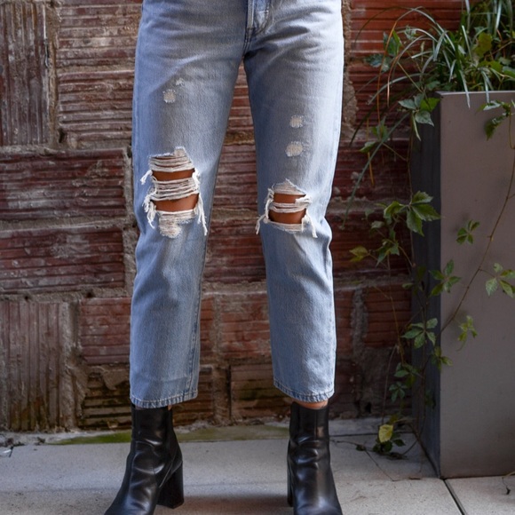 Levi’s 501 Ripped Jeans - Picture 5 of 6